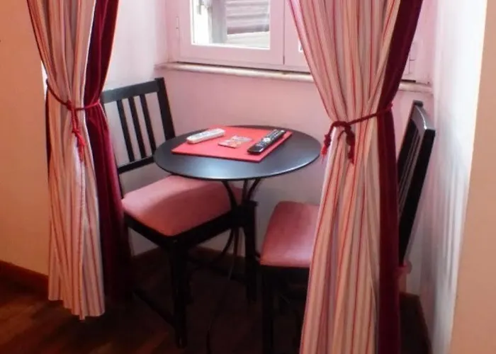 Vatican Konukevi 3*